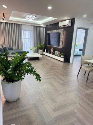 bán căn hộ green park dương đình nghệ, 104m2, 3pn, view hồ cung thiếu nhi, có slot ô tô, sổ lâu dài