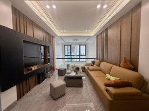 lâm hạ - long biên - lô góc -45m2 - 7 tầng thang máy - gara 7 chỗ - 16.8 tỷ