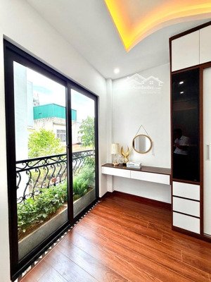 bán nhà bằng liệt, linh đàm, diện tích 40m2, 5 tầng, full nội thất cao cấp, giá 6 tỷ