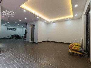 chào 18.5 tỷ trần cung-cầu giấy 60m 7tầng thang máy lô góc 3 mặt ôtô 7 chỗ vào nhà, nhà đẹp ở luôn