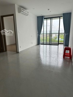 cần bán căn mt eastmark 1pn 65m2 giá 2,65 tỷ có sổ hồng view nội khu. lh 