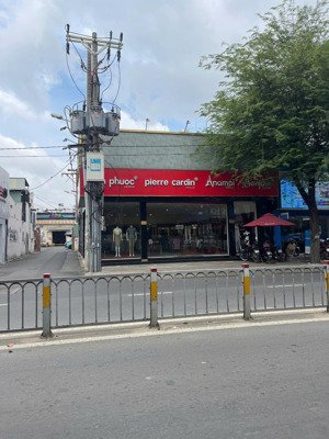 bán nhà mt phan đăng lưu, phú nhuận - 18 x 32m - hđt: 300tr/th - giá bán 70tỷ