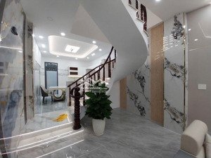 bán nhà 3 tầng mới xây - full nội thất cao cấp - hẻm xe hơi tránh nhau - huỳnh thị hai -