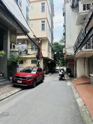 chính chủ bán nhà mặt ngõ phố yên lãng,48m2-5 tầng vỉa hè ô tô tránh nhau,cách phố 30m,giá 17 tỷ