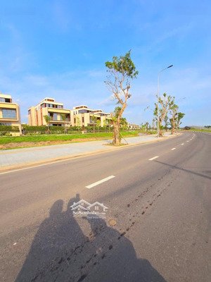 đất nền biệt thự 1.286m2, ngang 20m, vuông vức, đường ô tô, kế bên khu biệt thự the rivus đẳng cấp