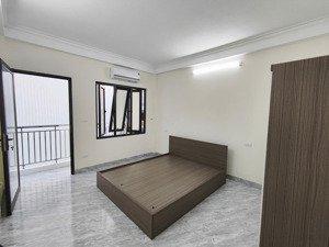 cho thuê căn hộ 1 phòng ngủ 1 khách ban công siêu thoáng ngay ngoại giao đoàn, đại sứ quán hàn