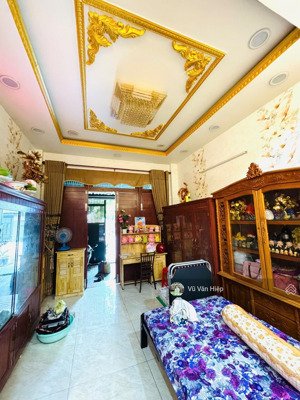 chủ ngợp bank giảm 1 tỷ còn 9,3 tỷ nhà mt tên lửa, 4x20 gồm 3 lầu 4pn 4wc