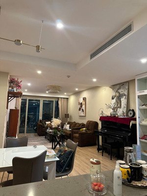 cho thuê cc imperia garden 90m2, 18 triệu, 2pn, 2wc, đẹp xuất sắc, chính chủ, lh: 0982,881,075