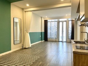 cho thuê căn hộ studio 40m² full nội thất, thang máy mặt tiền đường d1, bình thạnh, 12tr/tháng