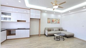 tôi chính chủ cần bán nhanh căn góc 70m2, 2 ngủ, 2 vệ sinh toà ct4 kđt xa la, hà đông