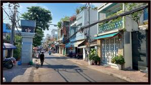 Top nhà cho thuê vị trí đẹp 4.2 x 17m Phong Phú Q8 TP.HCM