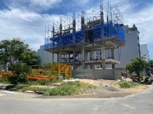 bán đất mt đường 11m5 sát hồ xuân hương - cách biển 200m - 90m2 - giá 14.x tỷ