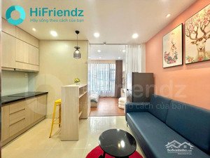 trống sẵn căn hộ 1 phòng ngủ cửa sổ full nội thất thang máy gần trần hưng đạo quận 1 thang máy