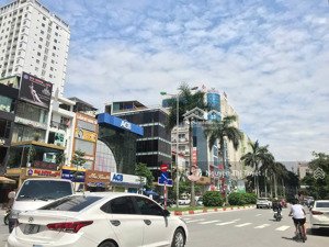 chính chủ bán nhà mặt phố nguyễn khuyến, văn quán, hà đông, kinh doanh, vỉa hè rộng, giá chỉ 33 tỷ