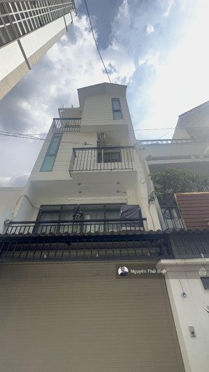 nguyễn hữu cảnh hẻm ô tô 4 tầng đang cho thuê 40tr chỉ 10 tỷ
