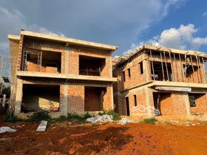 villa nghỉ dưỡng ven đà lạt 3 tỷ 550, sắp hoàn thiện vị trí đắc địa, gần trung tâm