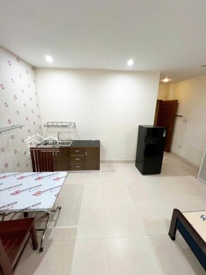 phòng cho thuê tại 62 phạm hùng nhận phòng từ 15/8 giá 5,5 triệu.