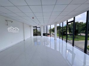 cho thuê căn góc đường nguyễn hữu thọ, quận 7 gần siêu thị lotte mart và đại học tôn đức thắng