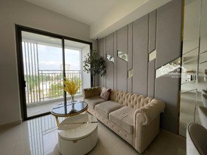 cần cho thuê căn hộ golden mansion q. pn. dt: 69m2, 2pn, 2wc. giá 15tr/th. lh: 