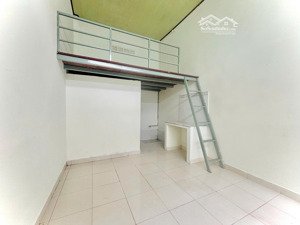 phòng trọ mới xây chỉ từ 2tr4 gần trường nguyễn tất thành chỉ mất 5p đi xe
