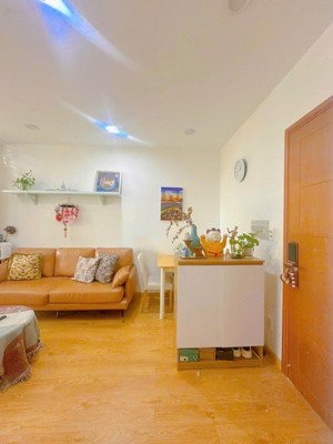 chính chủ cần bán căn hộ thủ thiêm sky, 1pn 1wc, 40m², full nội thất, sổ hồng riêng, chỉ 3,35 tỷ tl