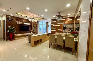 hàng cực phẩm !!! cho bán gấp căn hộ giá 4,8 tỉ, 102m2,2pn,2wc .hình thật ảnh thật! mau lên!!!