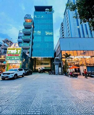 bán toà nhà góc 2 mặt tiền nguyễn trãi - trần hưng đạo quận 1, 2 hầm, 10 tầng. giá 140 tỷ