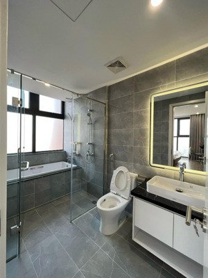 bán chung cư gần phố tú mỡ, 140m2, 3pn, 2wc, full nội thất - giá 9,4 tỷ 