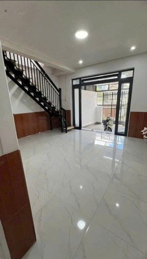 cho thuê nhà nguyên căn - 3p.ngủ - mặt tiền hà huy tập - phường 3 - đà lạt - 13 triệu/tháng