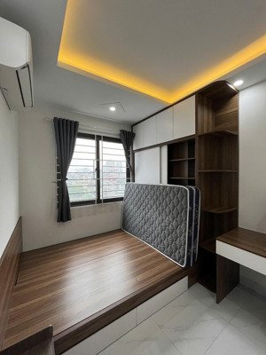 chính chủ cho thuê ccmn tại 165 quan nhân