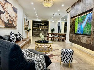 chính chủ bán ch 3 ngủ cc golden land-275 nguyễn trãi, dt 122m2, full đồ, giá 8,5 tỷ, lj 