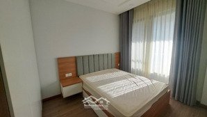 cần hộ riverpark premier-123m2-full nội thất.có ô xe,có sồ hồng.giá:14.2 tỷ.liên hệ: 