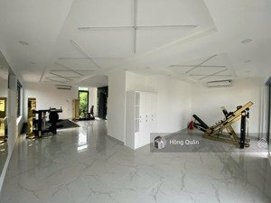 cho thuê nhà phố gần trần não 10x16m.hầm -4 tầng sàn trống.giá 100tr.lh quân 