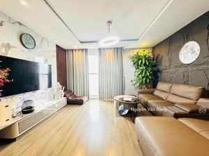 gia đình cần bán căn 3 ngủ tầng cực đẹp, sổ đỏ sẵn giao dịch, nội thất đầy đủ đồ dự án flc cầu giấy