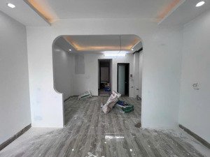 nhà mặt phố mt rộng 4.5m siêu hiếm 66m²x 7 tầng vị trí đắc địa phú đô, kinh doanh sầm uất 24,5 tỷ