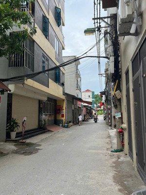 nhà đẹp đ.phú diễn 31mx5t, 3 view thoáng, sân riêng 6m2 để chục xe máy, 3 bước ra đường ô tô 6.3 tỷ