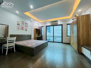 BÁN NHÀ ĐƯỜNG HOÀNG MAI, NGÕ NÔNG GẦN Ô TÔ, MỚI ĐẸP FULL NỘI THẤT, SỔ ĐẸP