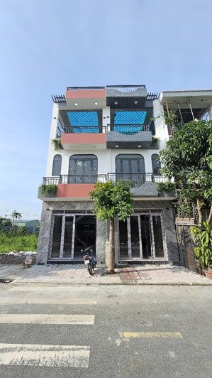 bán 2 căn nhà song song cực đẹp gần bình chuẩn 42 có phòng ngủ dưới