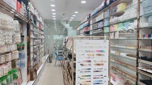 mặt phố cầu giấy, kinh doanh sầm uất, vỉa hè rộng