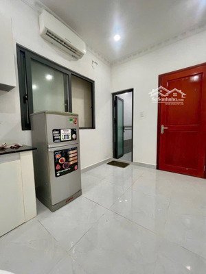 chưa tới 200 triệu/m² có nhà 3 tầng hẻm 5m phan xích long, xây kiên cố, 5pn, vào ở ngay!