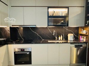 chính chủ bán dự án diamond flower lê văn lương. 3 ngủ 122m. liên hệ: 