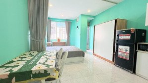 cho thuê studio ban công 35m2 full nội thất mới. đầy đủ tiện nghi trung tâm q1. chỉ tính điện nước