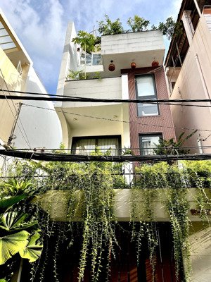 72m2 - 11.7 tỉ - 4 tầng btct - xây mới - 4mx18m - sân để ô tô rộng