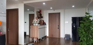 chính chủ bán chcc tại goldseason - 3n2w - giá 8 tỷ - dt 91m2 - full nt - sẵn sổ giao dịch ngay