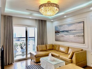 chính chủ bán chcc brg park residence - 2n2w - giá 7,7 tỷ - dt 63m2 - tầng trung - bc đông nam