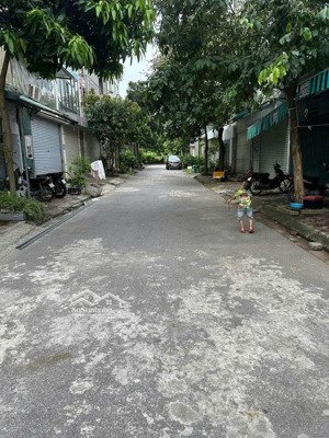 bán gấp nhà đẹp phân lô ô tô tránh - vỉa hè - 5 tầng nổi 1 tầng hầm nhà siêu đẹp - thang máy