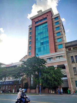 bán building góc 2 mặt tiền khu nguyễn đình chiểu. dt 144m2(9x16m), 3 tầng tn 120tr. giá 40 tỷ tl