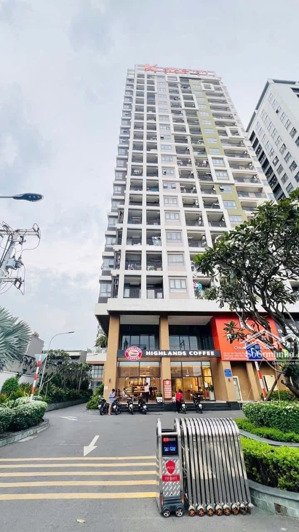 cần cho thuê căn hộ the eastgate làng đại học, có máy lạnh, view đẹp , giá rẻ, cần ngay ga metro