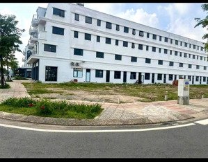 hàng hiếm khu đô thị stc! lô góc 2 mặt tiền 144m2 tựa lưng shophouse giá ngộp 3tỷ3