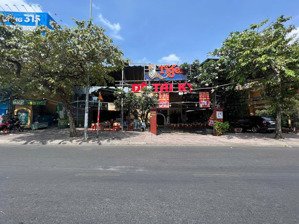 ngộp banh - bán gấp mt đề thám - diện tích: 9x18m - kc: 2 tầng - cho thuê: 150 tr giá chỉ 50 tỷ tl